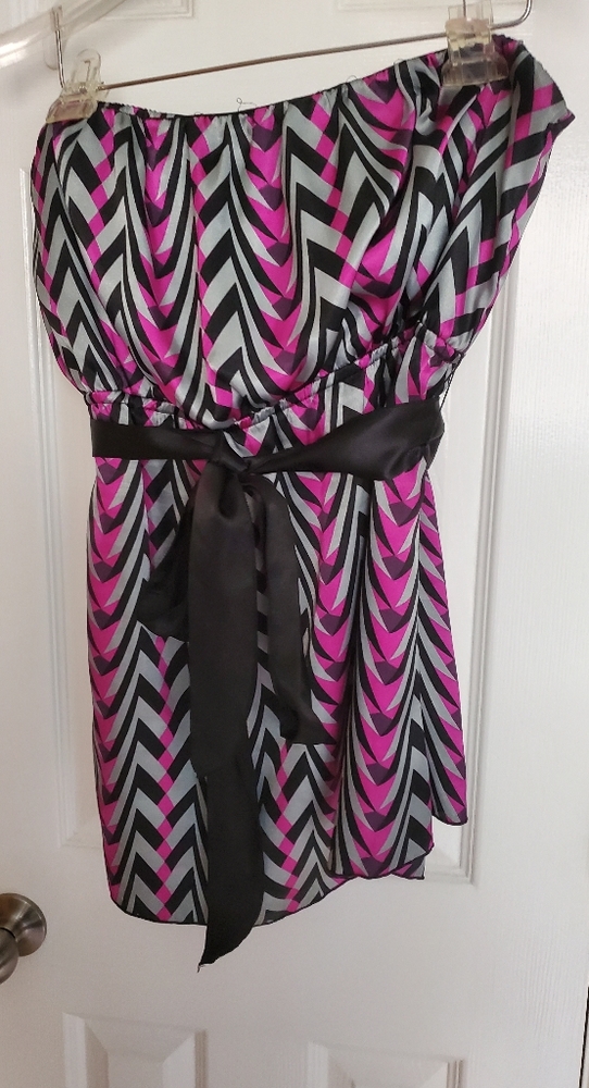 Sleeveless empire waist top